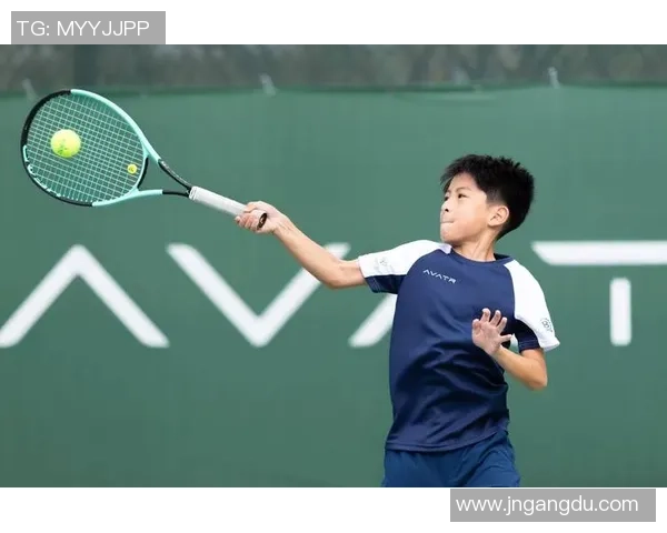 广州网球队整体压制现象分析及其对网球发展的影响探讨